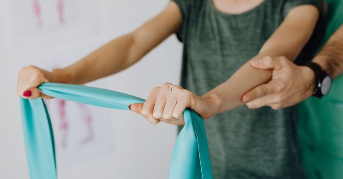 How Parkinson's Physical Therapy Can Help Improve Movement and Independence image